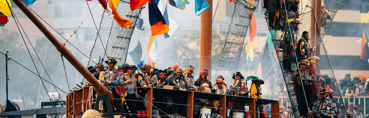Jose Gasparilla ship with pirates