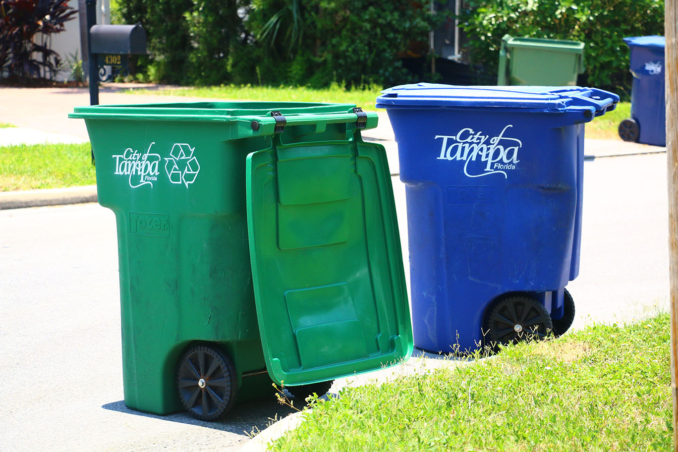Hillsborough County - 5 Steps for Using Your Curbside Roll Carts