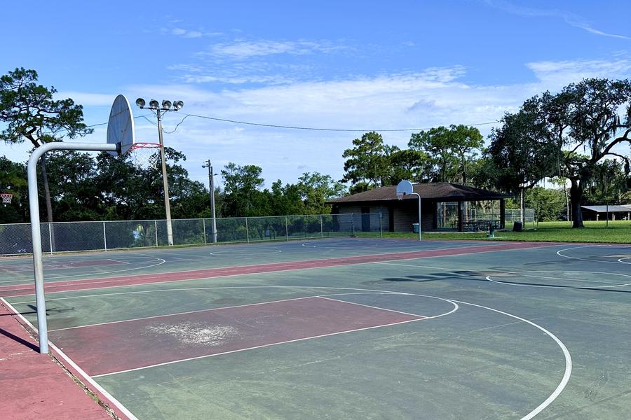 Temple Crest basketball courts